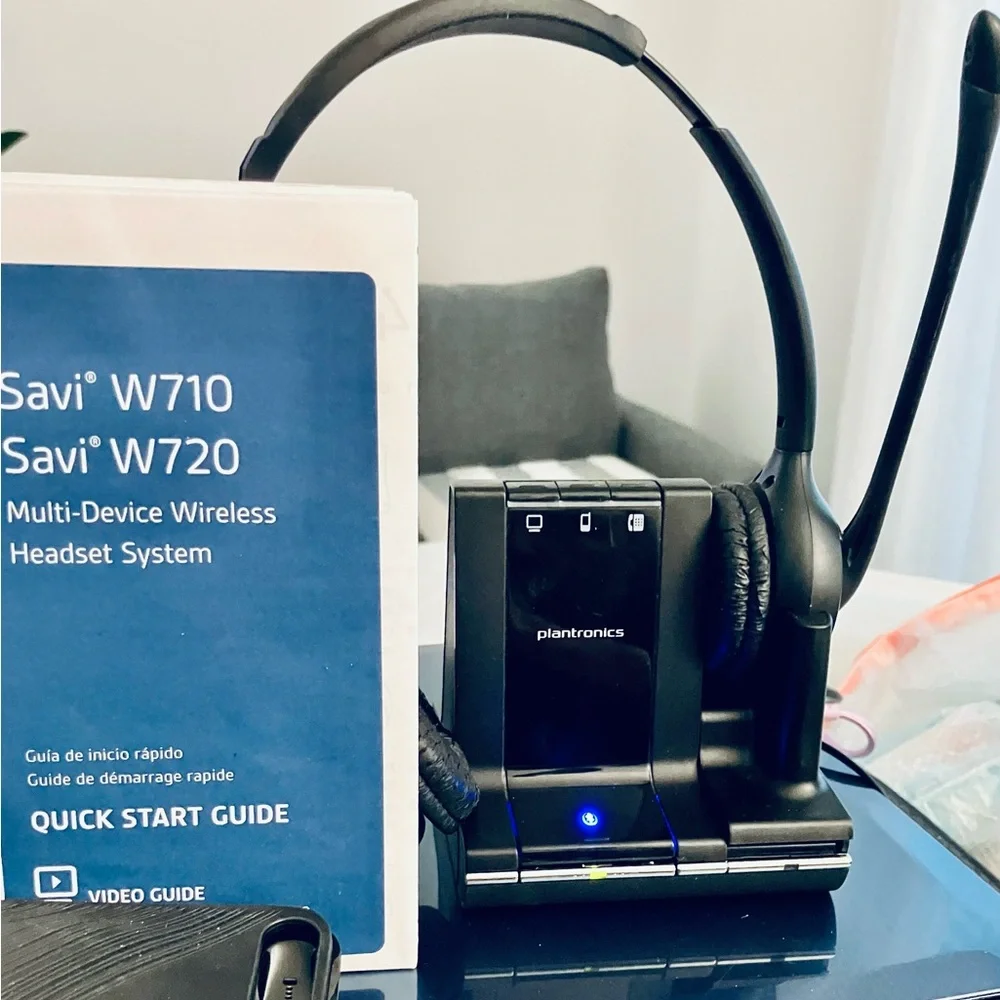 Plantronics Savi W720- Wireless Multi Device w/ Headset Tested & Working